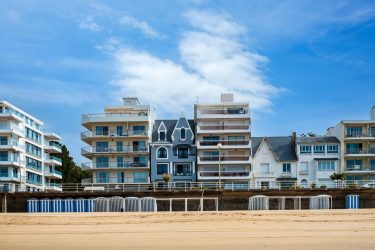 plage de La Baule et immeubles